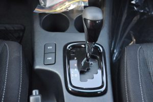 HILUX DC ADV 4.0(ATTI BLACK MC INSIDE MLM BLACK)23YM_page-0019