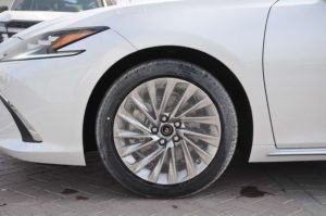 LEXUS ES350 FULL(SONIC QUARTZ(WHITE) INSIDE HAZEL WOOD BROWN)23YM_page-0006