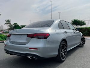 Mercedes E 300 2021 _page-0001