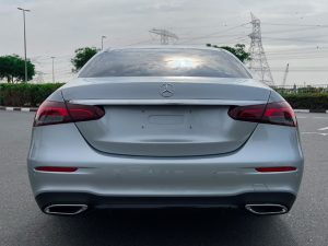 Mercedes E 300 2021 _page-0006
