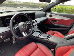 Mercedes E 300 2021 _page-0010