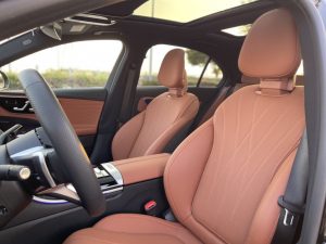 Pending-C-Class C300 Luxury New Full Option 2023-11