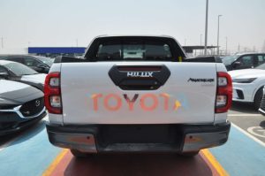 TOY HILUX DC ADV 4.0L(WHITE PEARL MS INSIDE MLM BLACK)23YM_page-0004