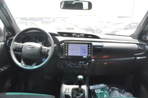 TOY HILUX DC ADV 4.0L(WHITE PEARL MS INSIDE MLM BLACK)23YM_page-0011