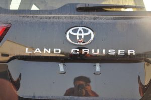 TOY LC 3.3L GXR HI AT(ATT BLACK MC INSIDE NEUTRAL BEIGE) 23YM_page-0007