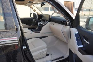 TOY LC 3.3L GXR HI AT(ATT BLACK MC INSIDE NEUTRAL BEIGE) 23YM_page-0019