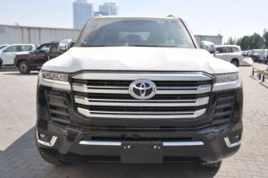 TOY LC 3.3L VX HI(ATTITUDE BLACK MC INSIDE BLACK) 23YM_page-0001