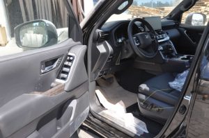 TOY LC 3.3L VX HI(ATTITUDE BLACK MC INSIDE BLACK) 23YM_page-0018