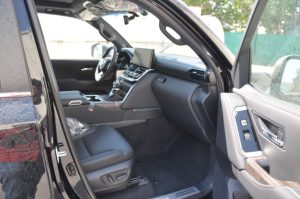 TOY LC 3.3L VX HI(ATTITUDE BLACK MC INSIDE BLACK) 23YM_page-0021