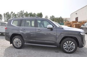 TOY LC 3.3L VX HI(GRAY ME INSIDE BLACK)23YM_page-0002