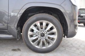 TOY LC 3.3L VX HI(GRAY ME INSIDE BLACK)23YM_page-0006