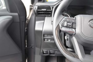 TOY LC 3.3L VX HI(GRAY ME INSIDE BLACK)23YM_page-0010