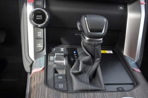 TOY LC 3.3L VX HI(GRAY ME INSIDE BLACK)23YM_page-0013