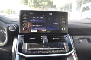 TOY LC 4.0L GXR HI(WHITE INSIDE BLACK)23YM_page-0012