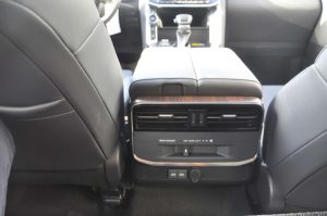 TOY LC 4.0L GXR HI(WHITE INSIDE BLACK)23YM_page-0015