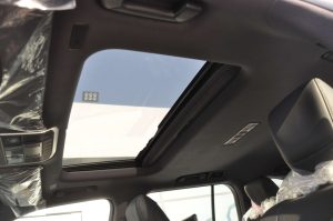 TOY LC 4.0L GXR HI(WHITE INSIDE BLACK)23YM_page-0017